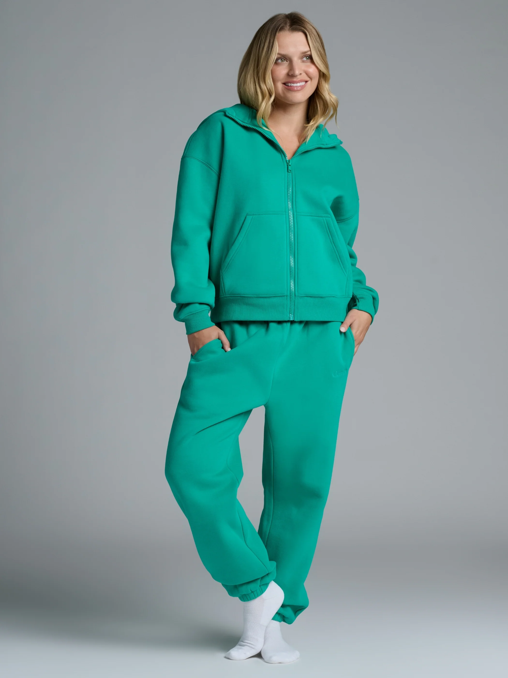 Basic Crop Zip Hoodie - Image 20