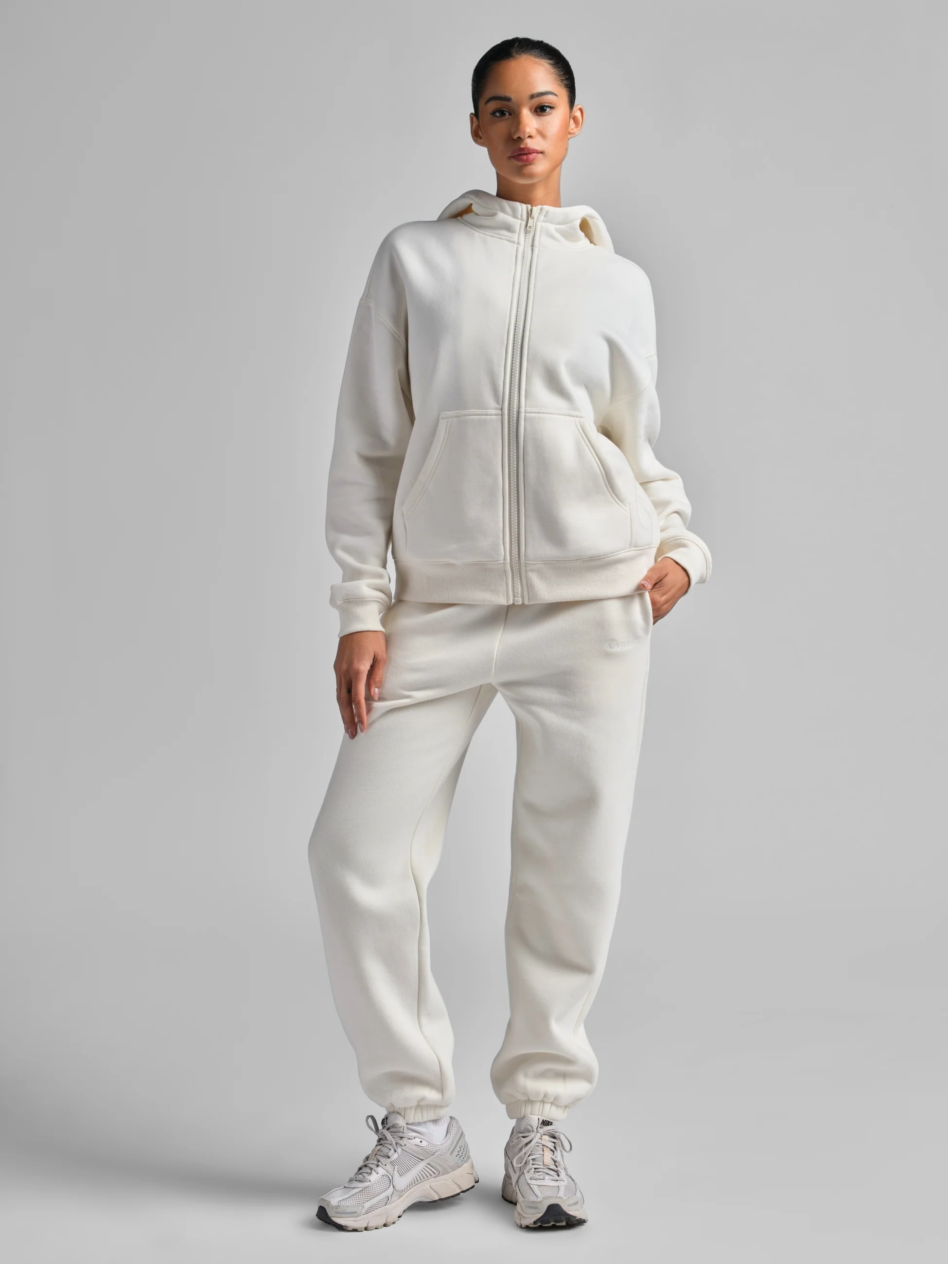 Basic Crop Zip Hoodie - Image 9