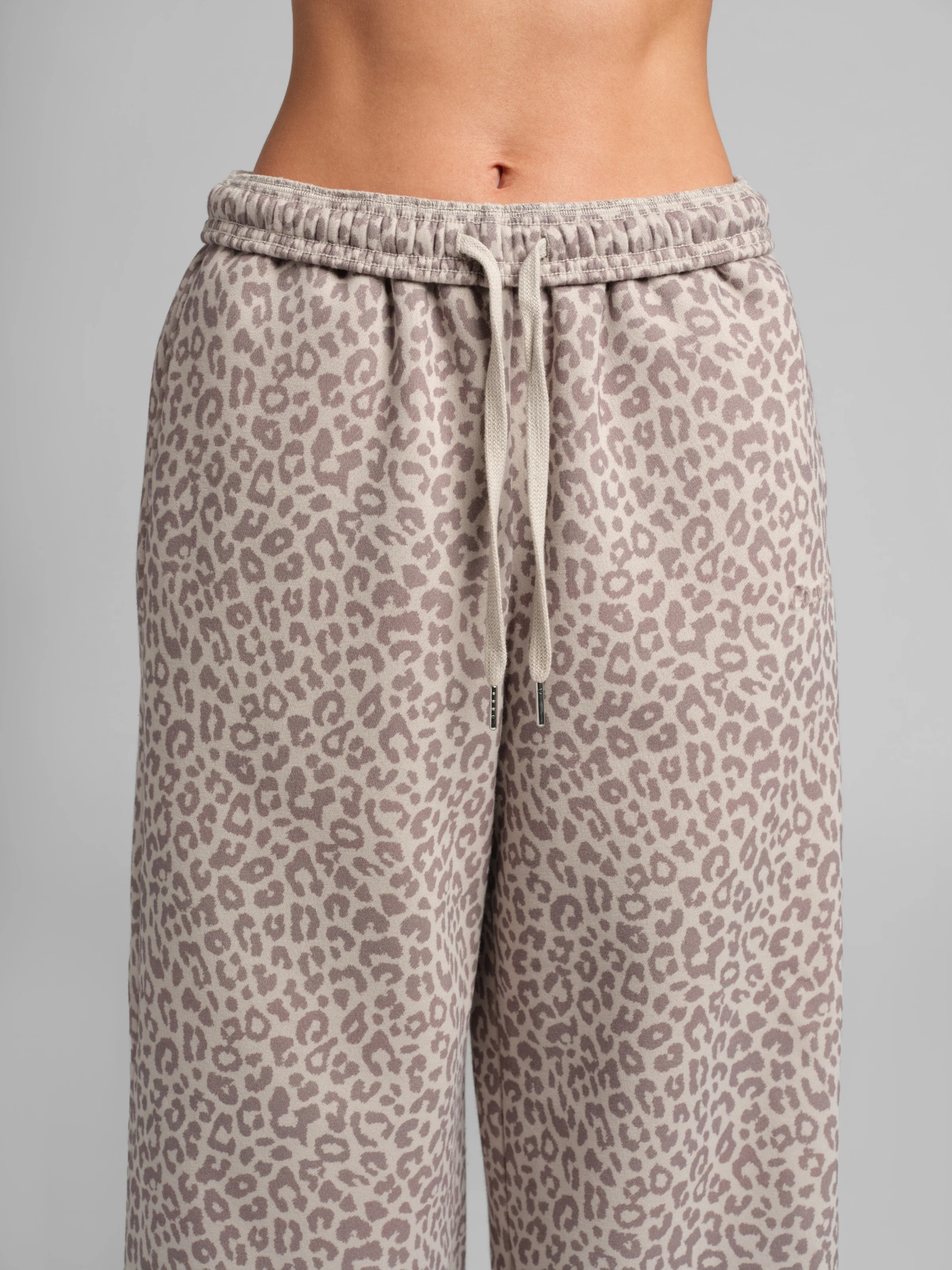Basic Wide Leg Sweatpants - Image 3
