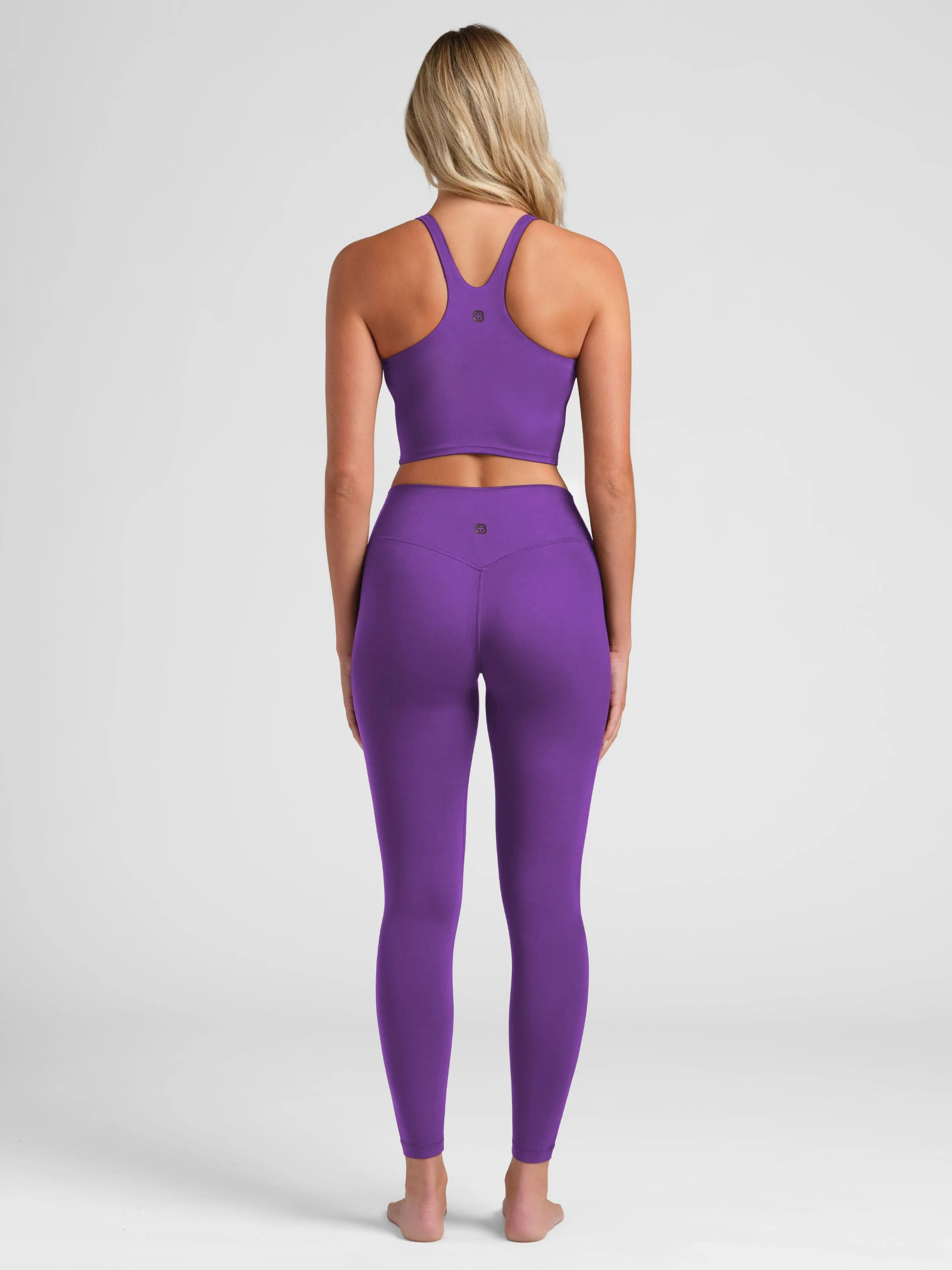 ComfrtCore™ V-Neck Crop Tank - Image 85