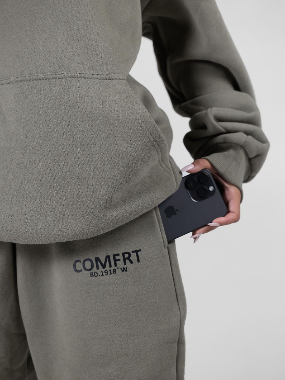 Coordinate Sweatpants - Image 13