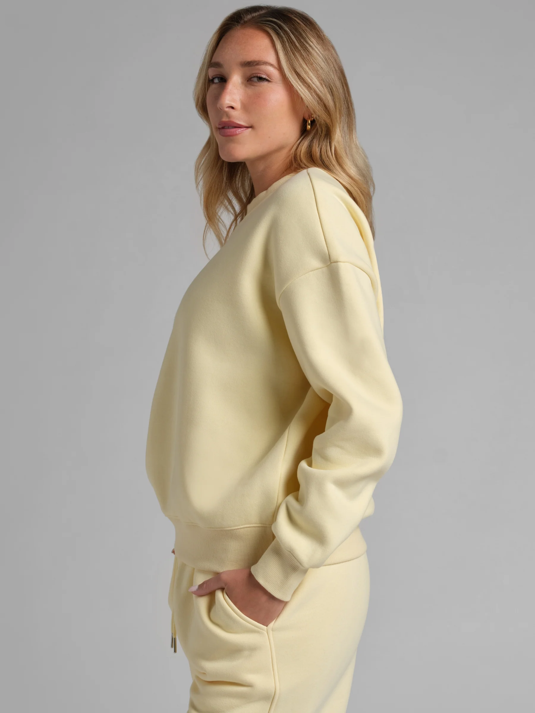 Basic Crop Crew - Image 52