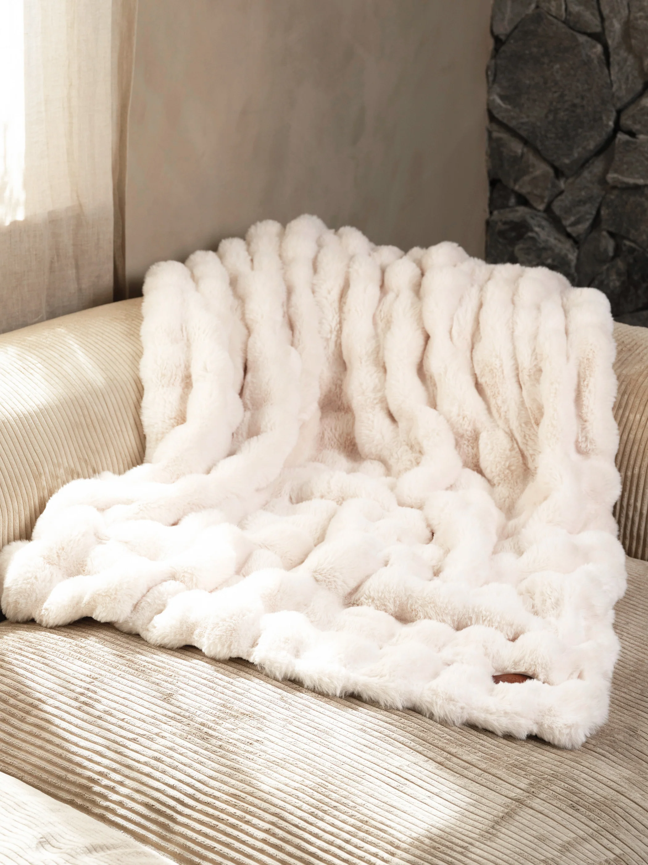 Ember Heated Blanket - Image 11