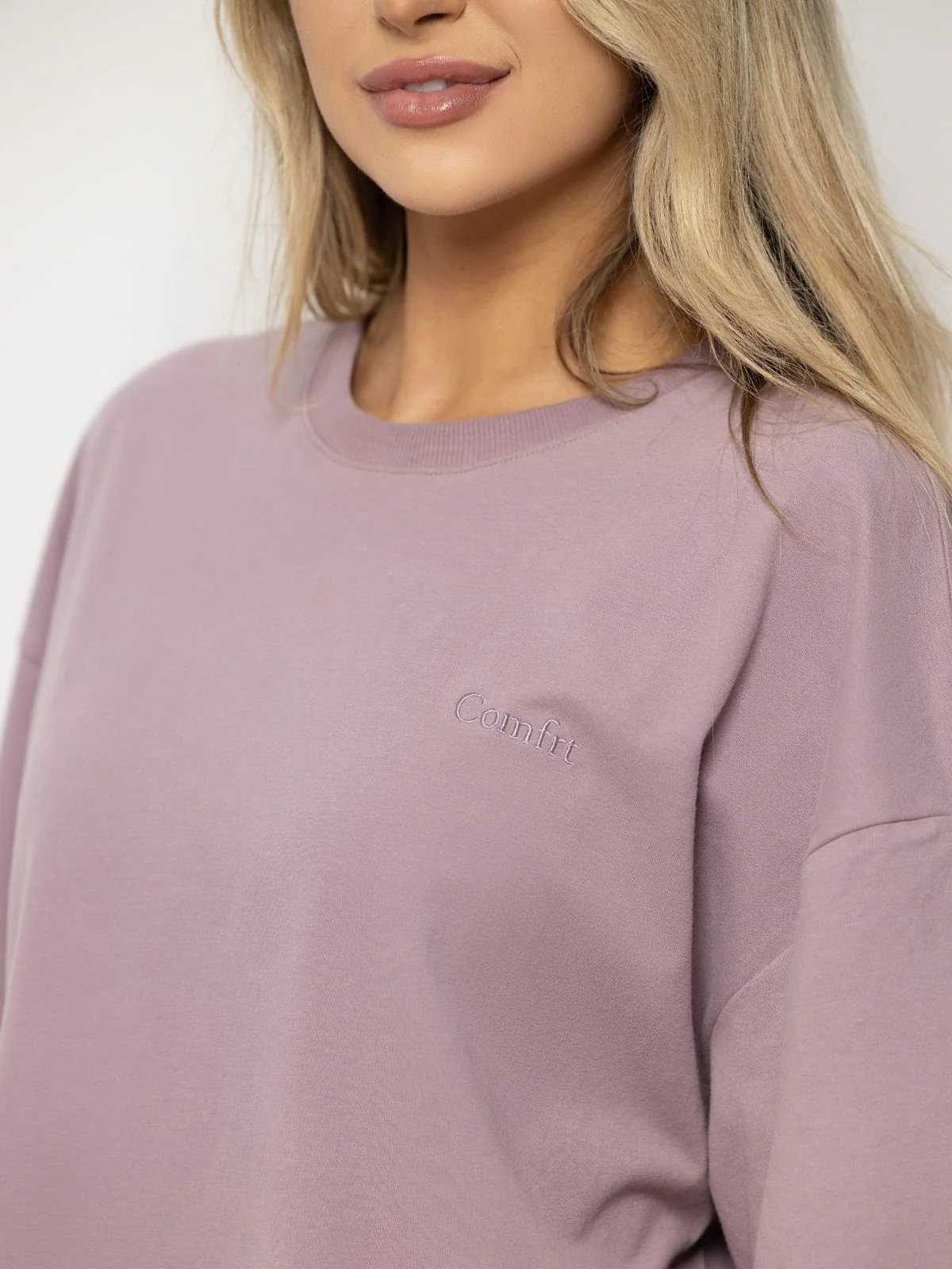 Essential Oversized Tee - Image 8