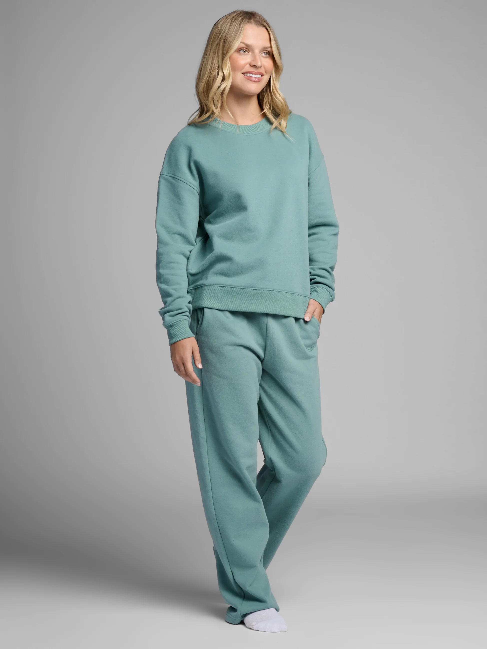 Halo Lightweight Crop Crew - Image 29