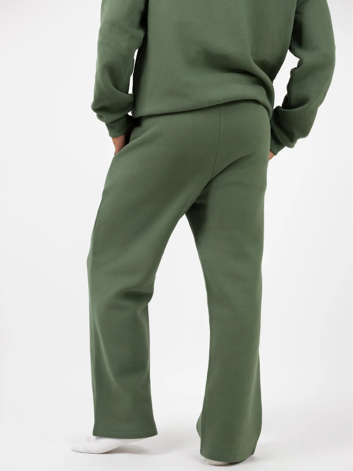 Minimalist Straight Leg Sweatpants - Image 9