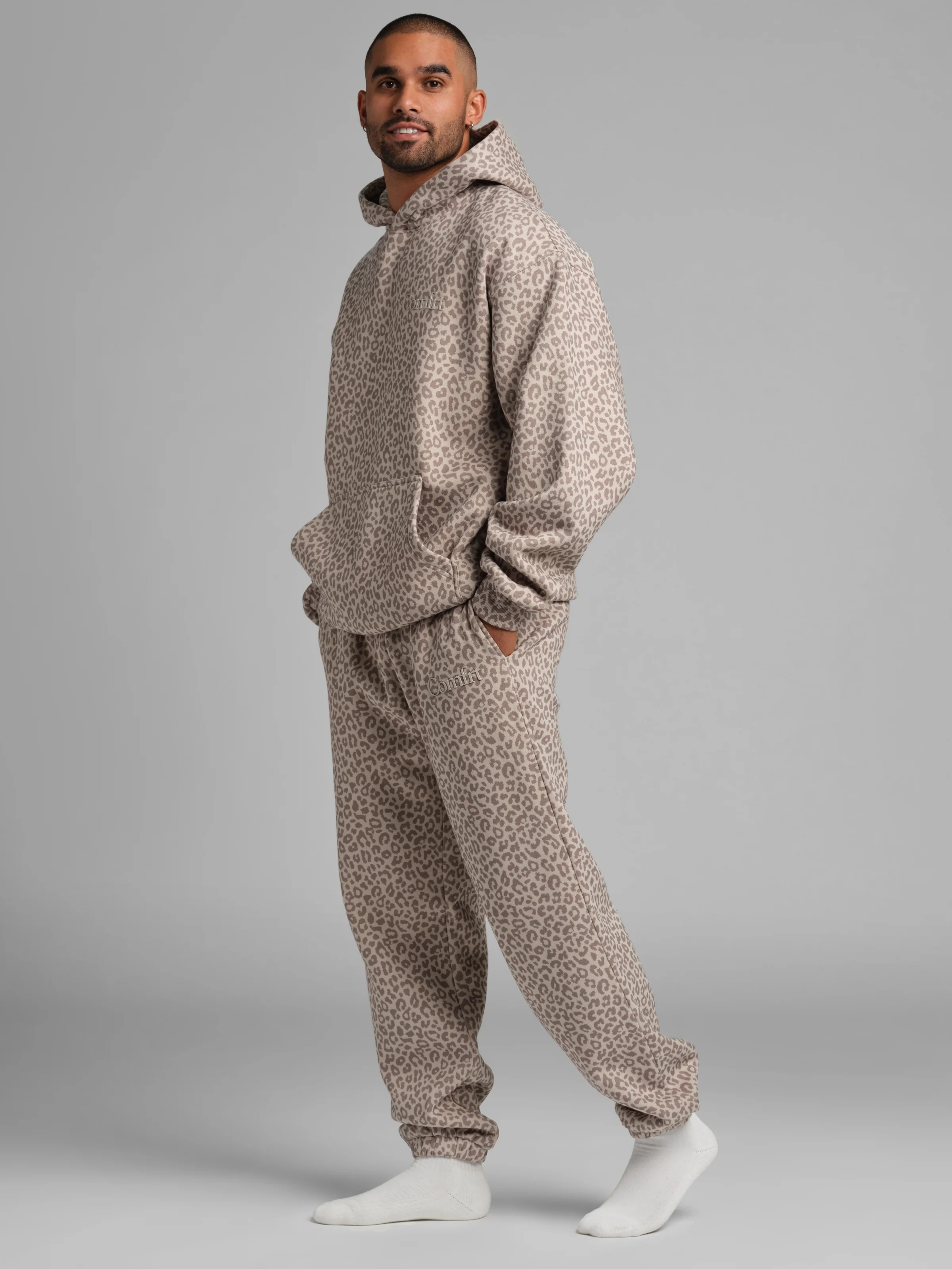 Minimalist Sweatpants - Image 90