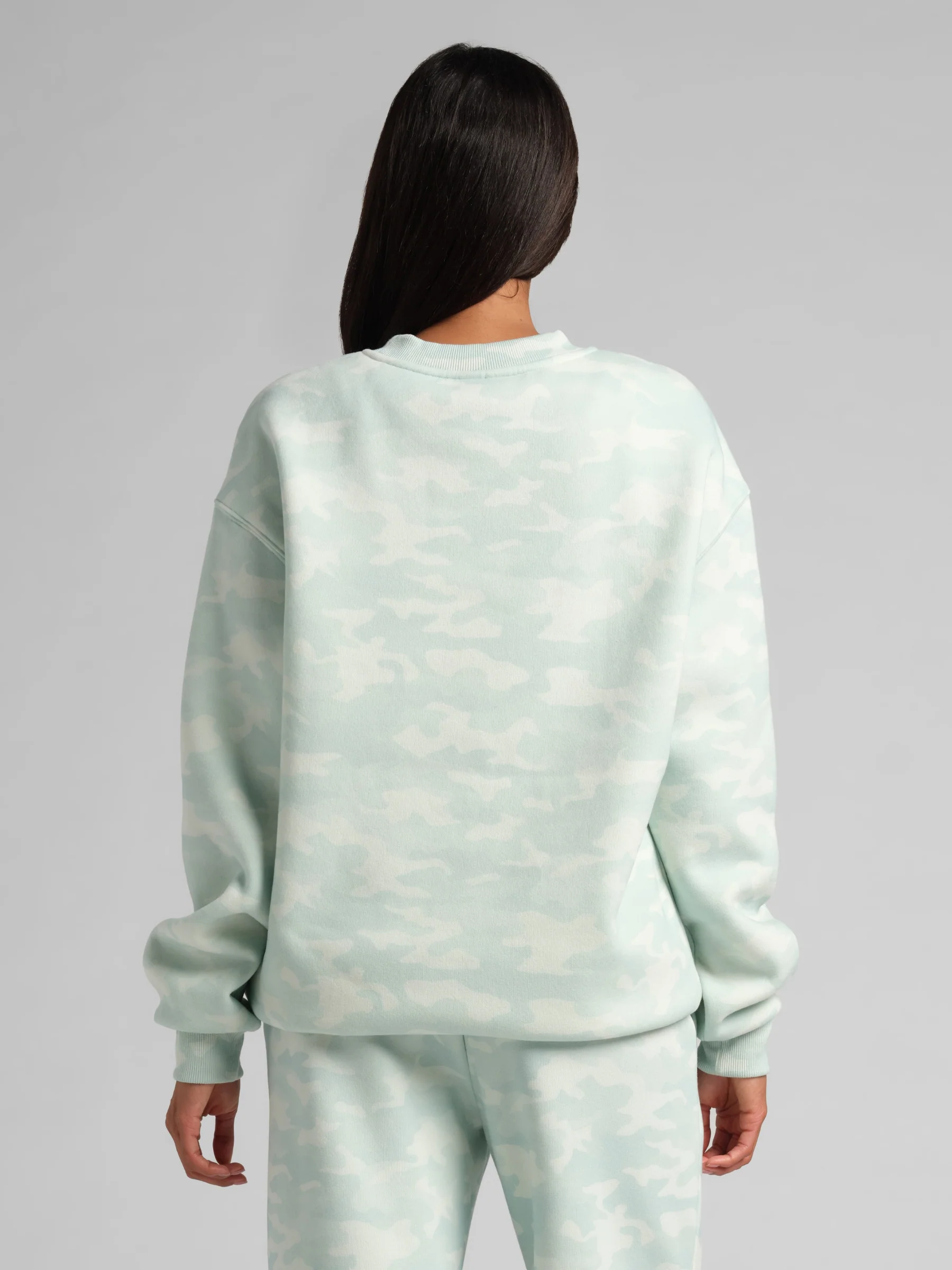 Camo Crew - Image 39