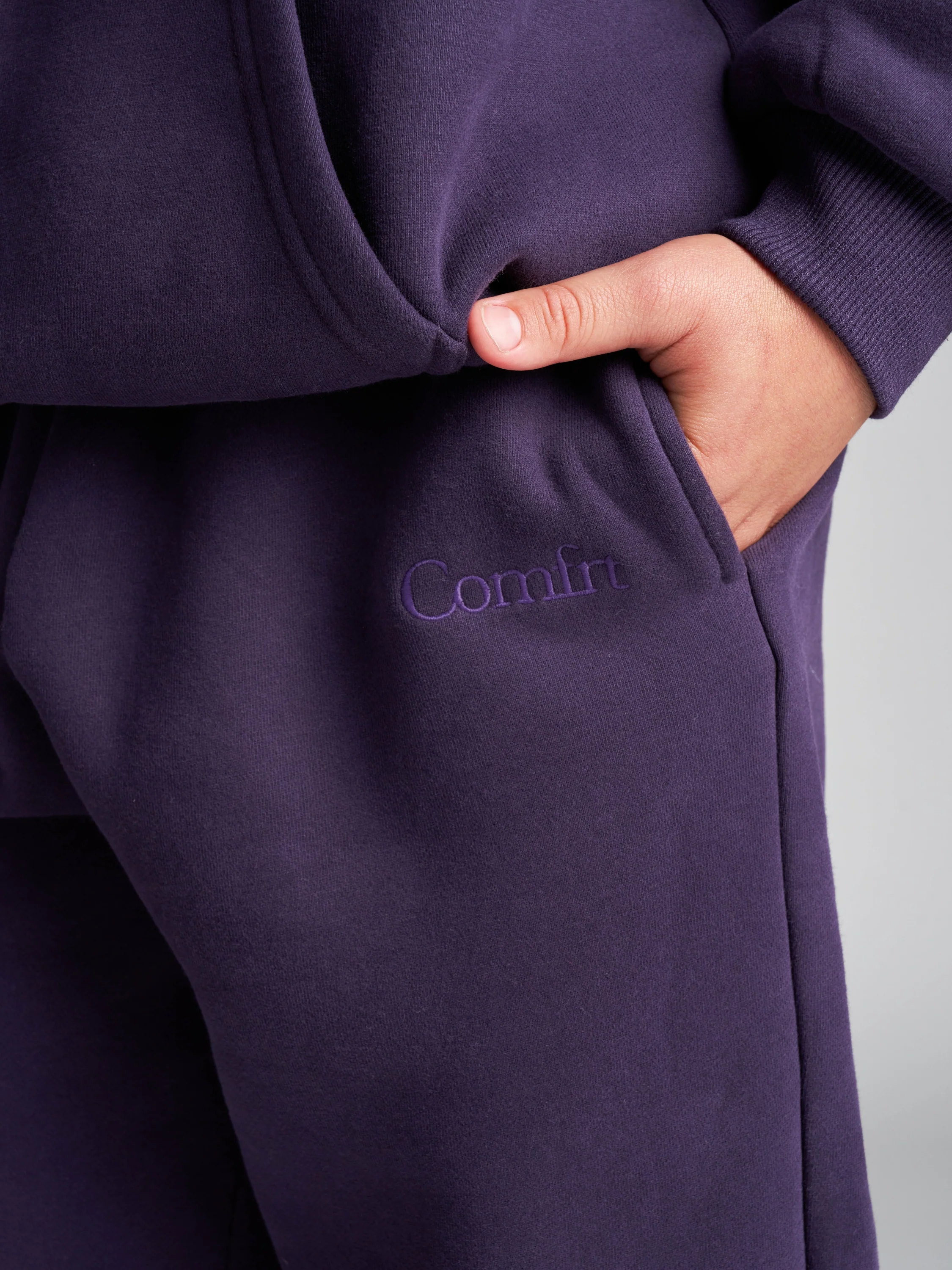 Signature Kids Sweatpants - Image 33