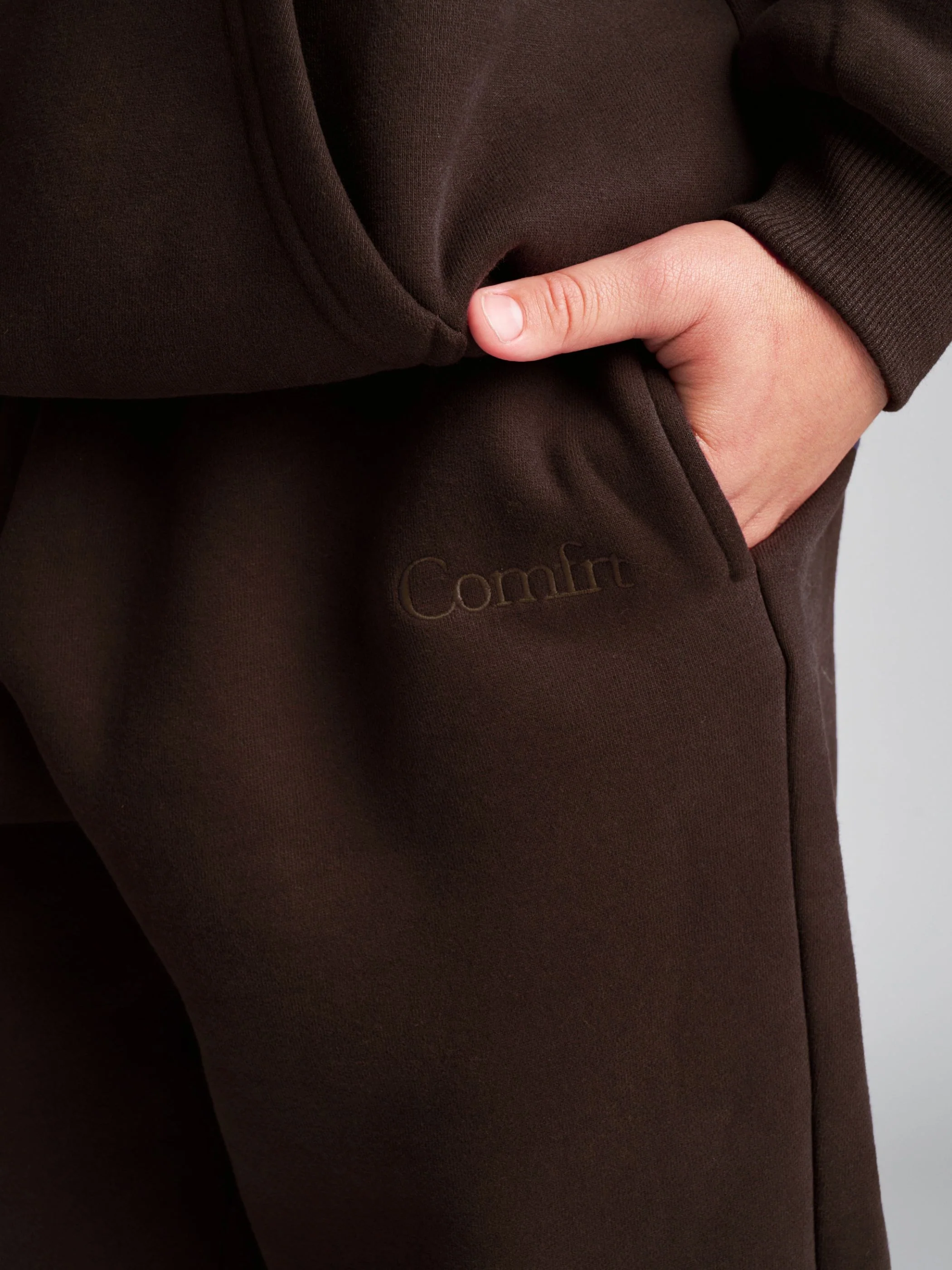 Signature Kids Sweatpants - Image 39