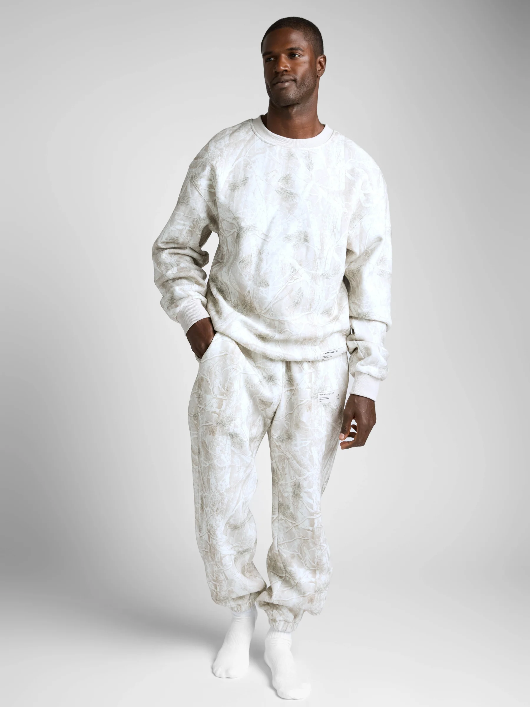 Camo Sweatpants - Image 9